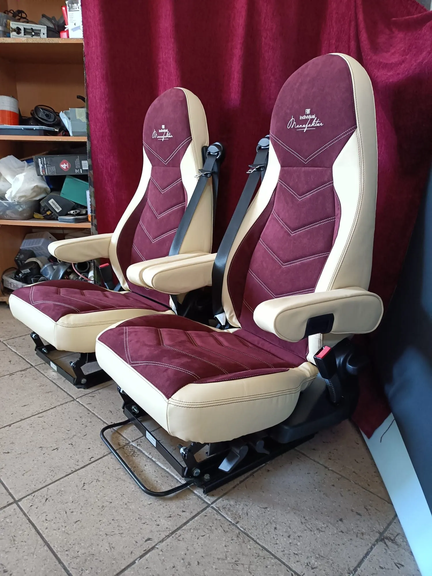 Tapicerstwo samochodowe – fotele autobusowe po renowacji